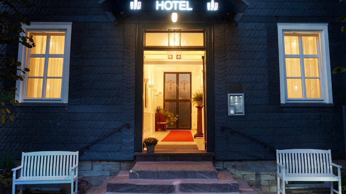 Burbach Hotel | Hotel Snorrenburg