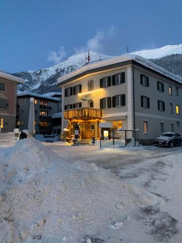 Zernez Hotel | Hotel Spöl Restaurant