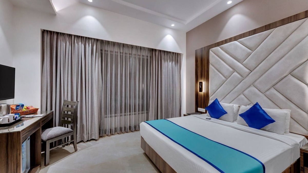 Vastrapur Hotel | Hotel Suba Star, Ahmedabad