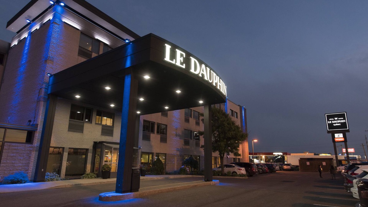 Les Rivieres Hotel | Hotel & Suites Le Dauphin Quebec