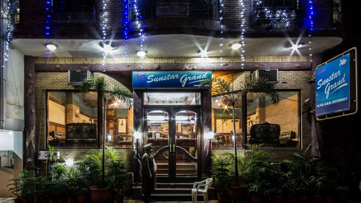 Karol Bagh Hotel | Hotel Sunstar Grand
