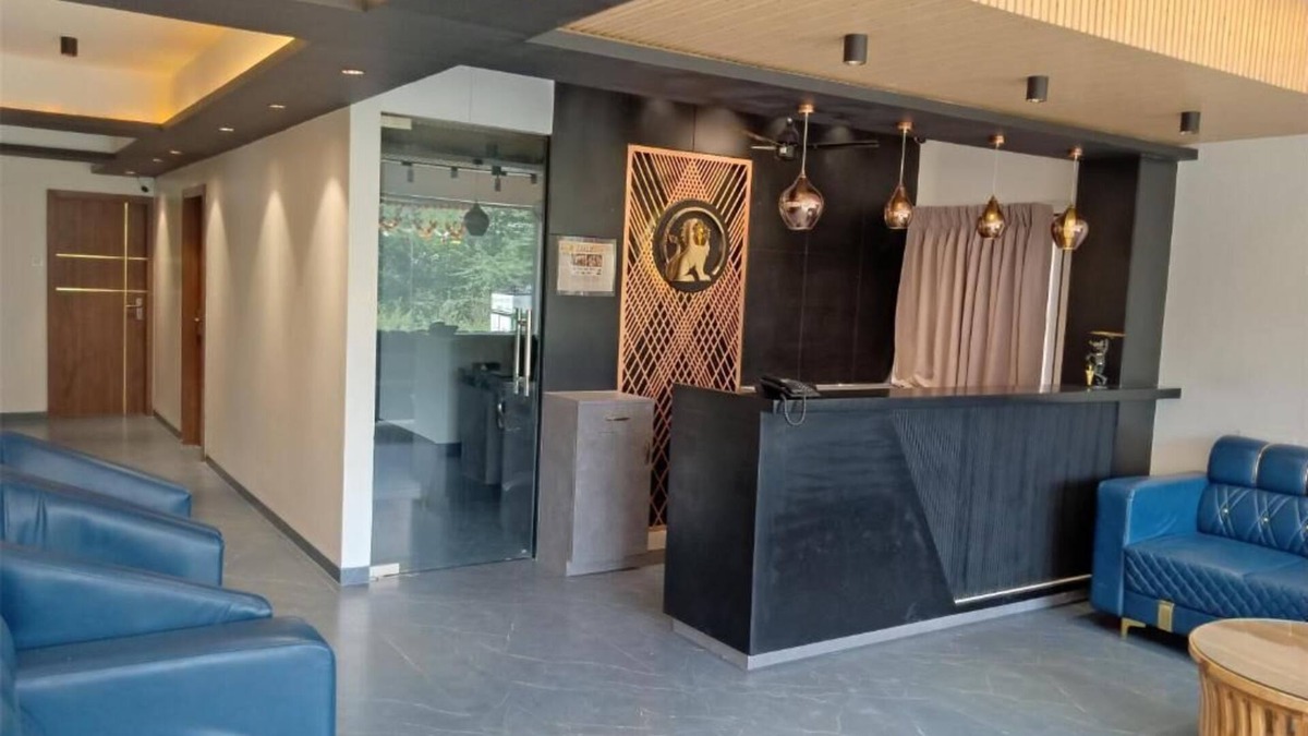 Ahmednagar Hotel | Hotel Suvarnam Residency