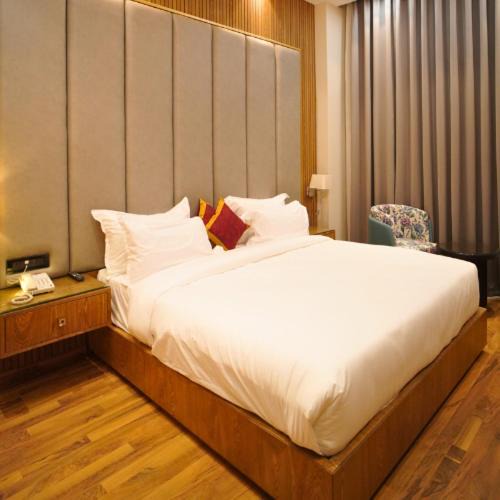 Saharanpur Hotel | Hotel Swarn Palace