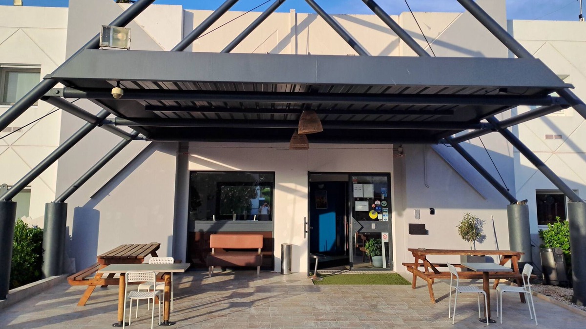 Frontignan Hotel | Hotel Thania