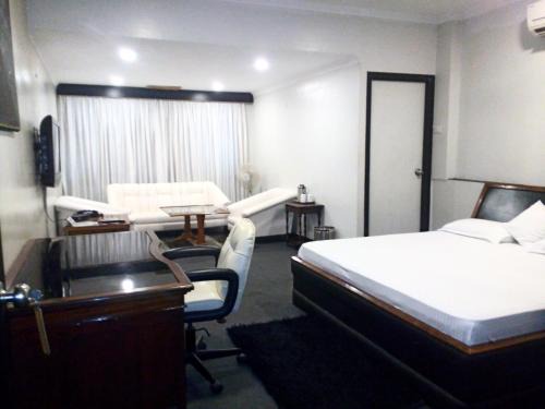Mirzapur Hotel | Hotel The Galaxy