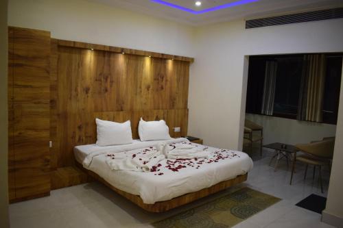 Ambikapur Hotel | HOTEL THE HILLS