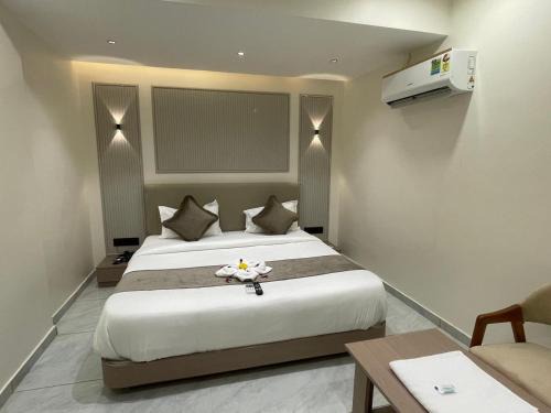 Naroda Hotel | Hotel The Indra Palace