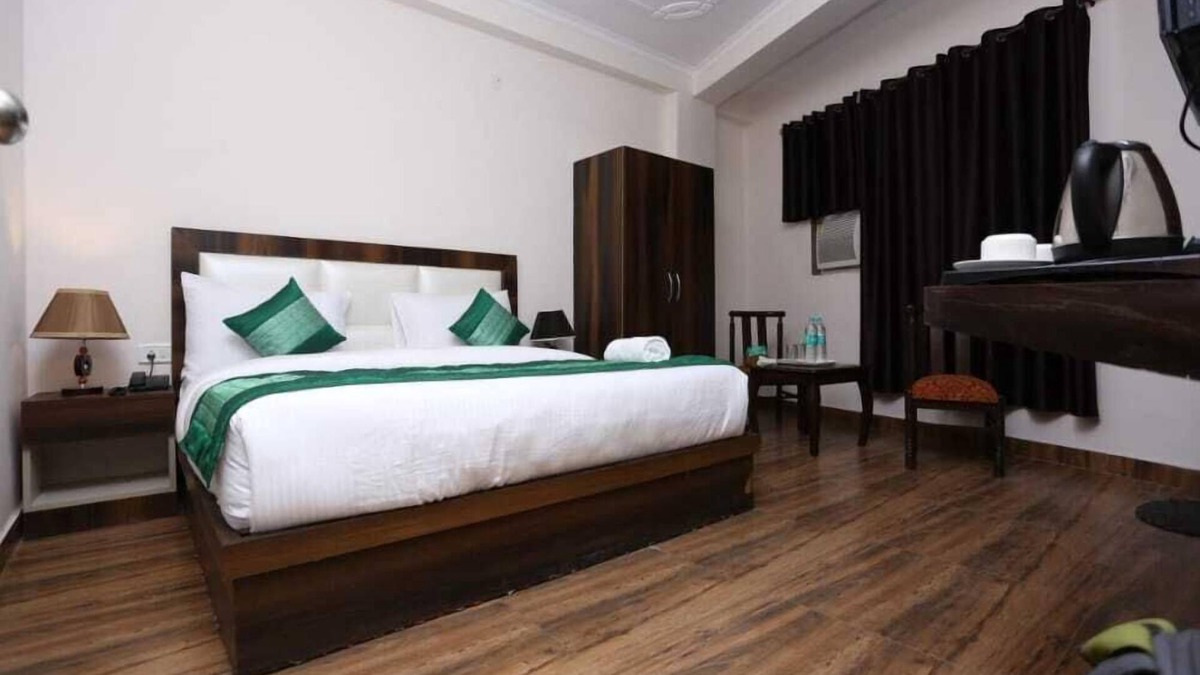 Mahipalpur Extension Hotel | Hotel The Mars