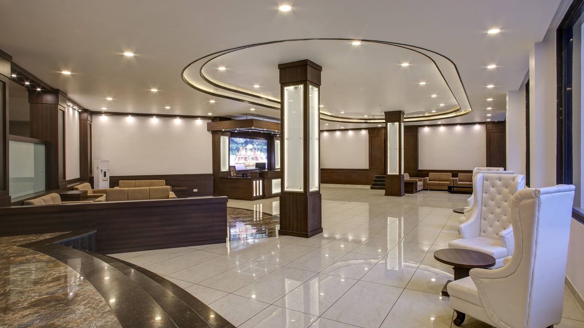 Katra Hotel | Hotel The Royal Krishna