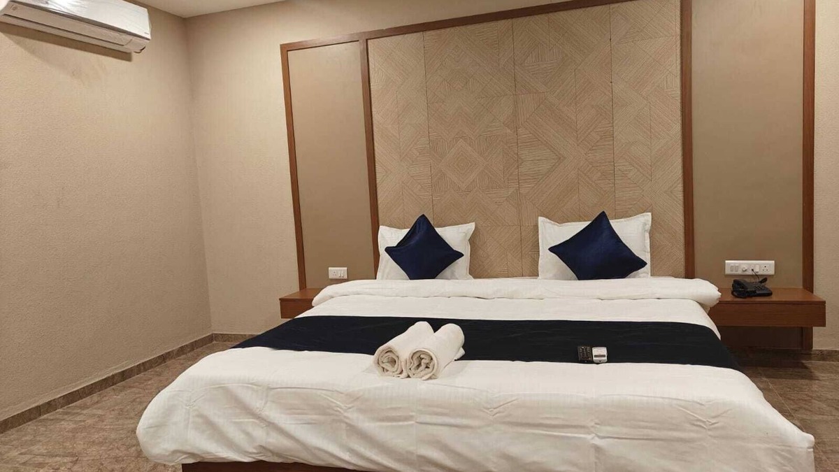 Modasa Hotel | Hotel Vantara Residency