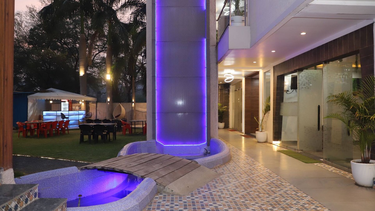 Hoshangabad Hotel | Hotel Vatika Palace Narmadapuram