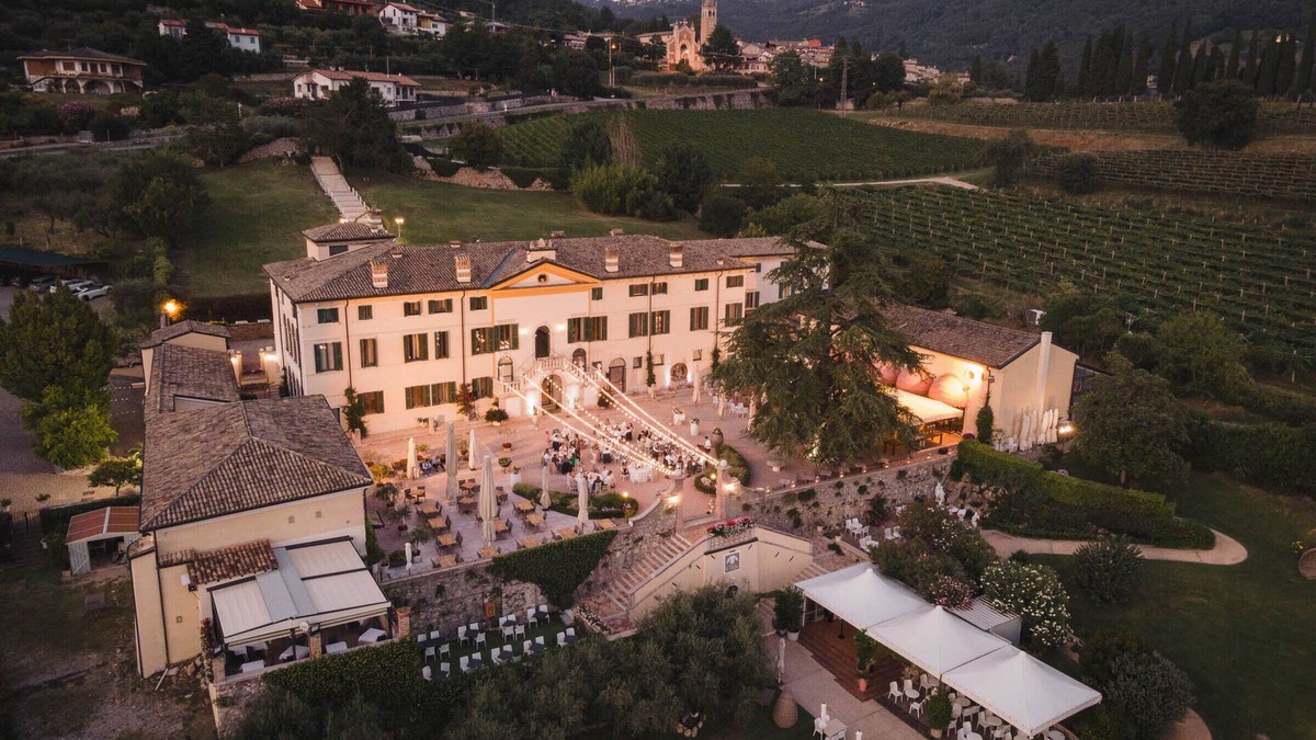 Caprino Veronese Hotel | Hotel Villa Cariola
