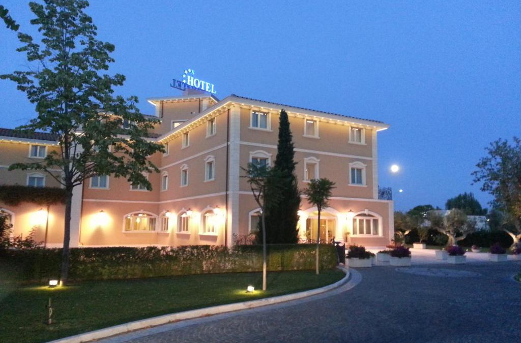 San Martino Bassa Hotel | Hotel Villa Michelangelo