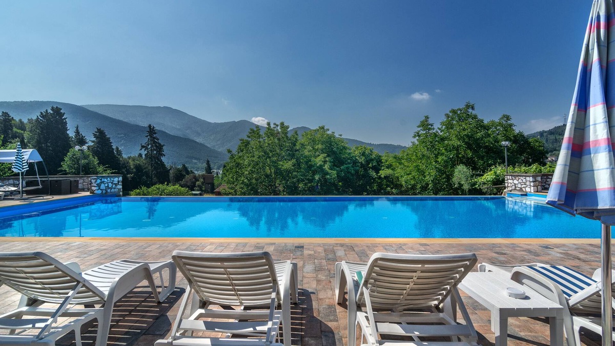 Santa Maria del Giudice Hotel | Hotel Villa Rinascimento