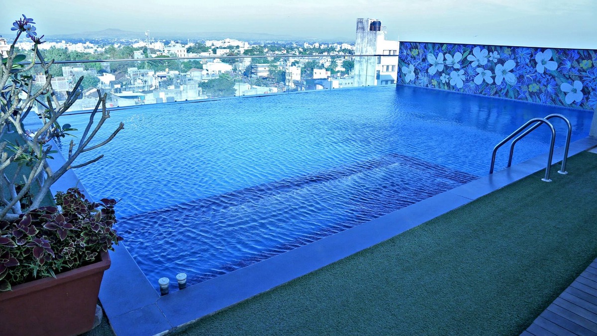 Kolhapur Hotel | Hotel Vrishali Executive Kolhapur