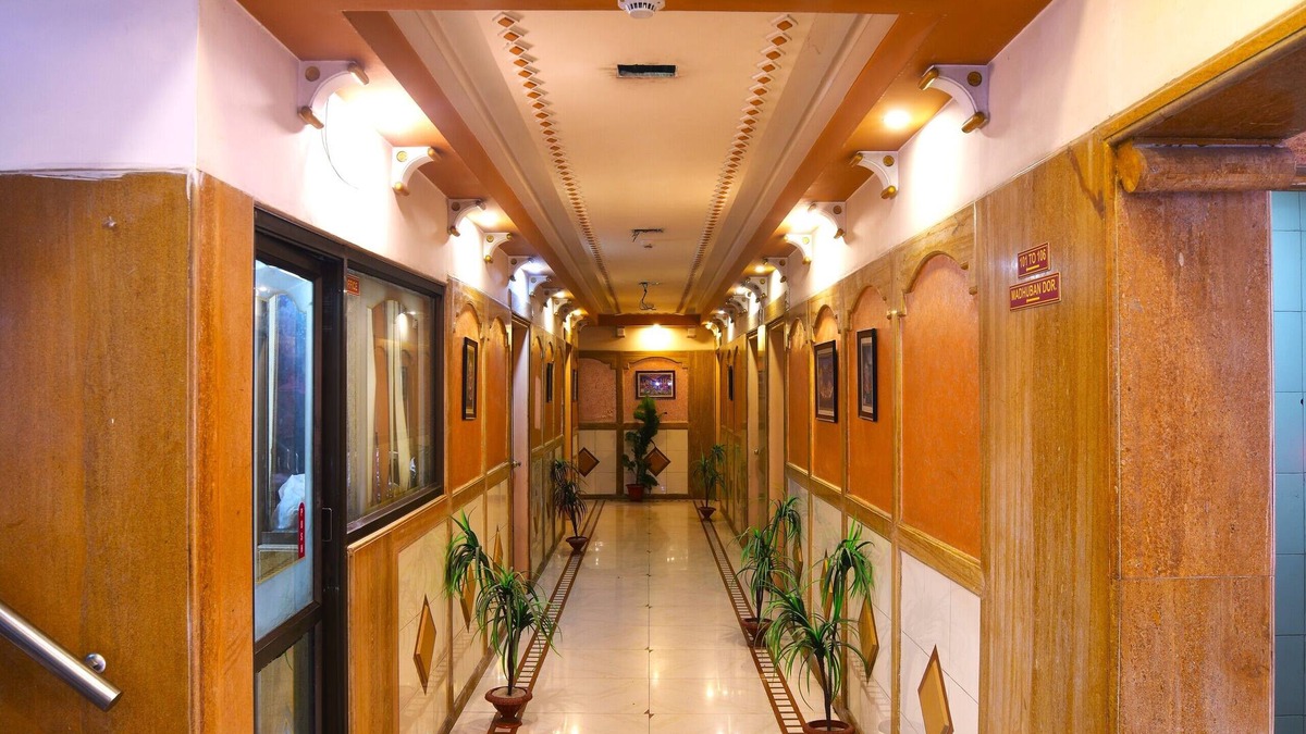 Vadodara Hotel | Hotel Vrundavan Residency