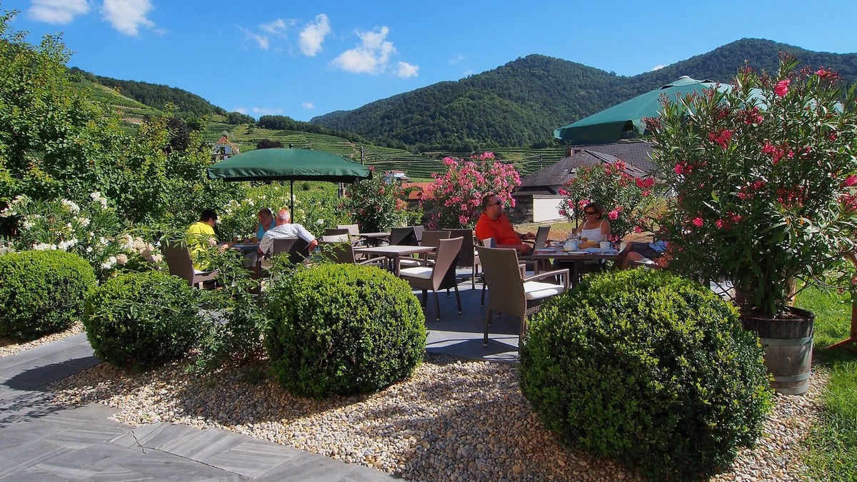 Spitz Hotel | Hotel Weinberghof & Weingut Lagler