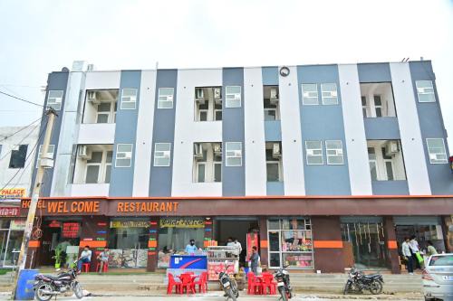 Khatu Hotel | Hotel welcome & restaurant