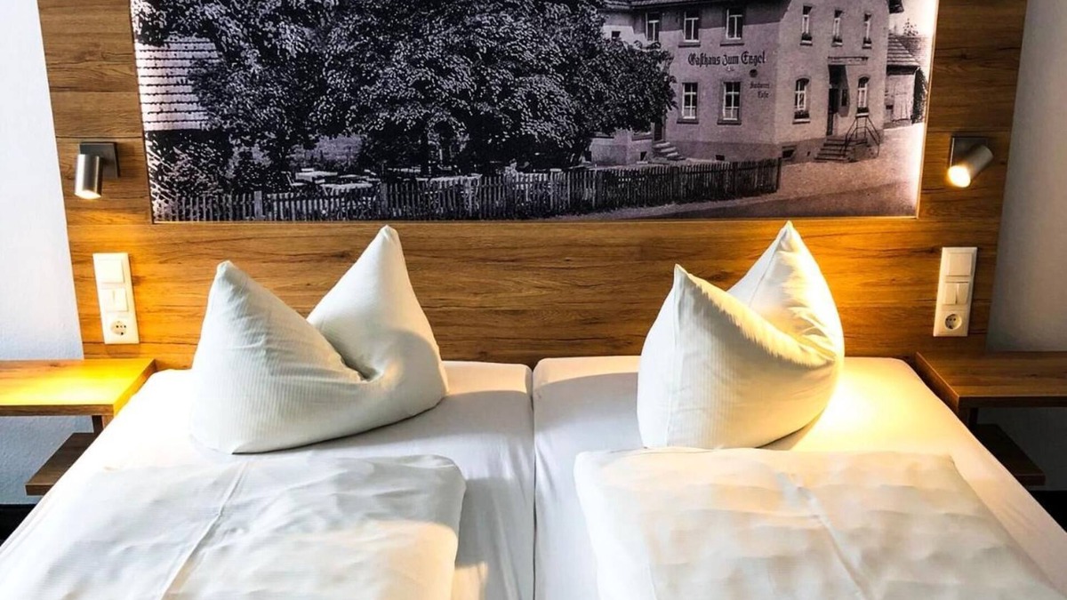 Mespelbrunn Hotel | Hotel zum Engel