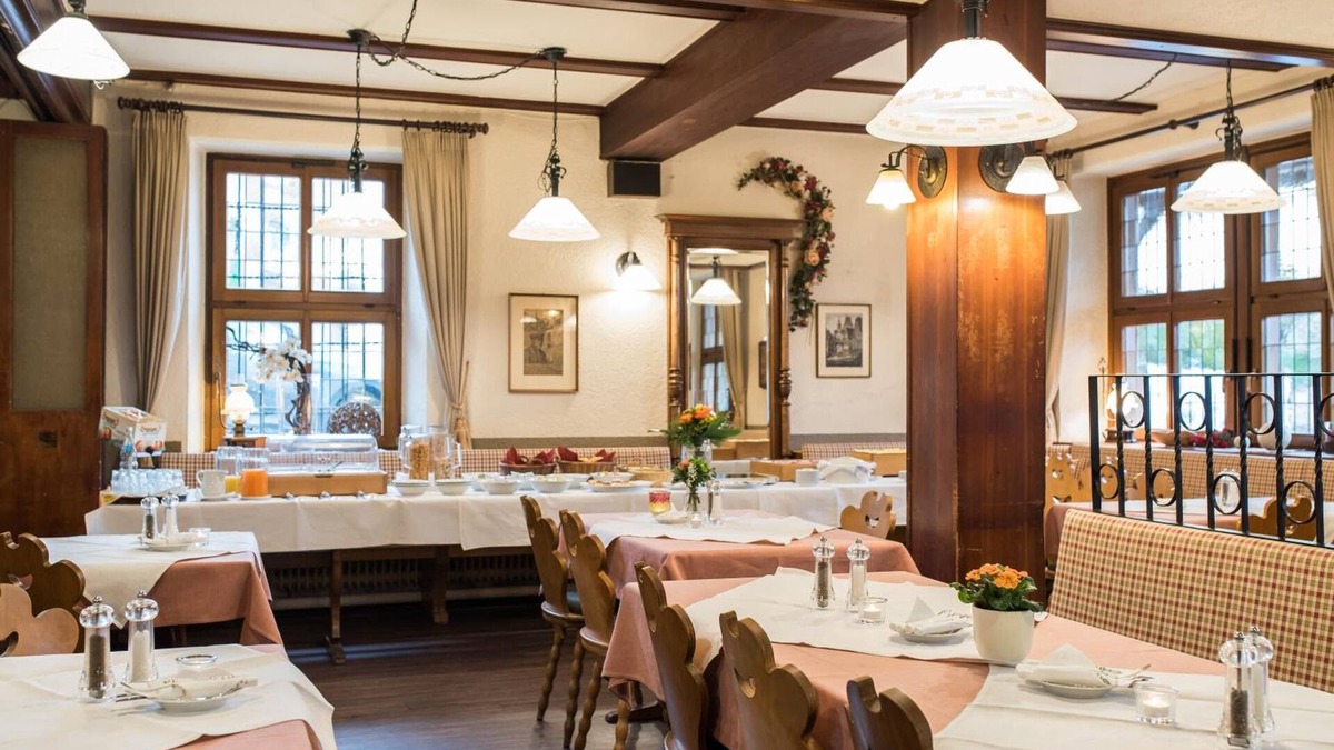 Hoesbach Hotel | Hotel Zum Specht