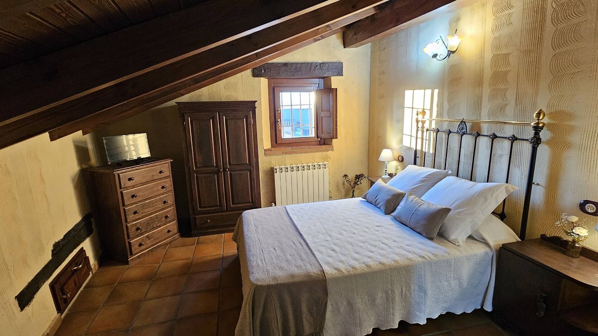Ledesma Hotel | Hotelito Íntimo y Familiar que se Puede Alquilar Parcialmente Como Casa Rural