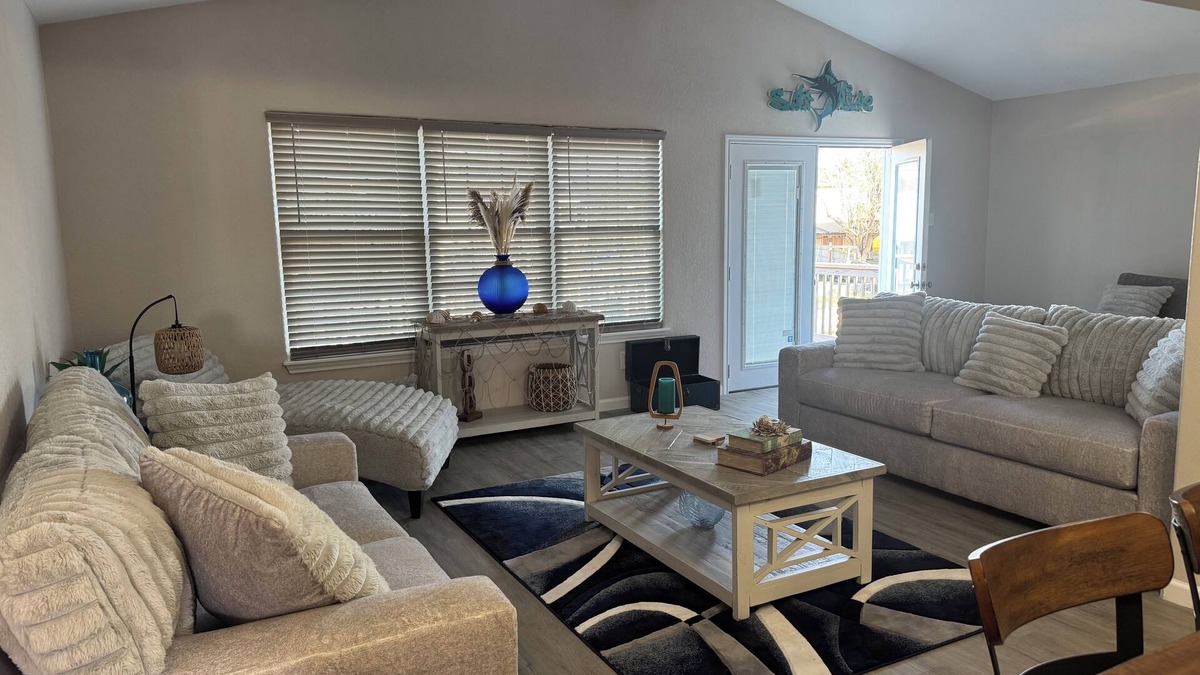 Flour Bluff House | Hotrod & TT's Great Adventures, nDog Friendly Canal Waterfront on Laguna Madre