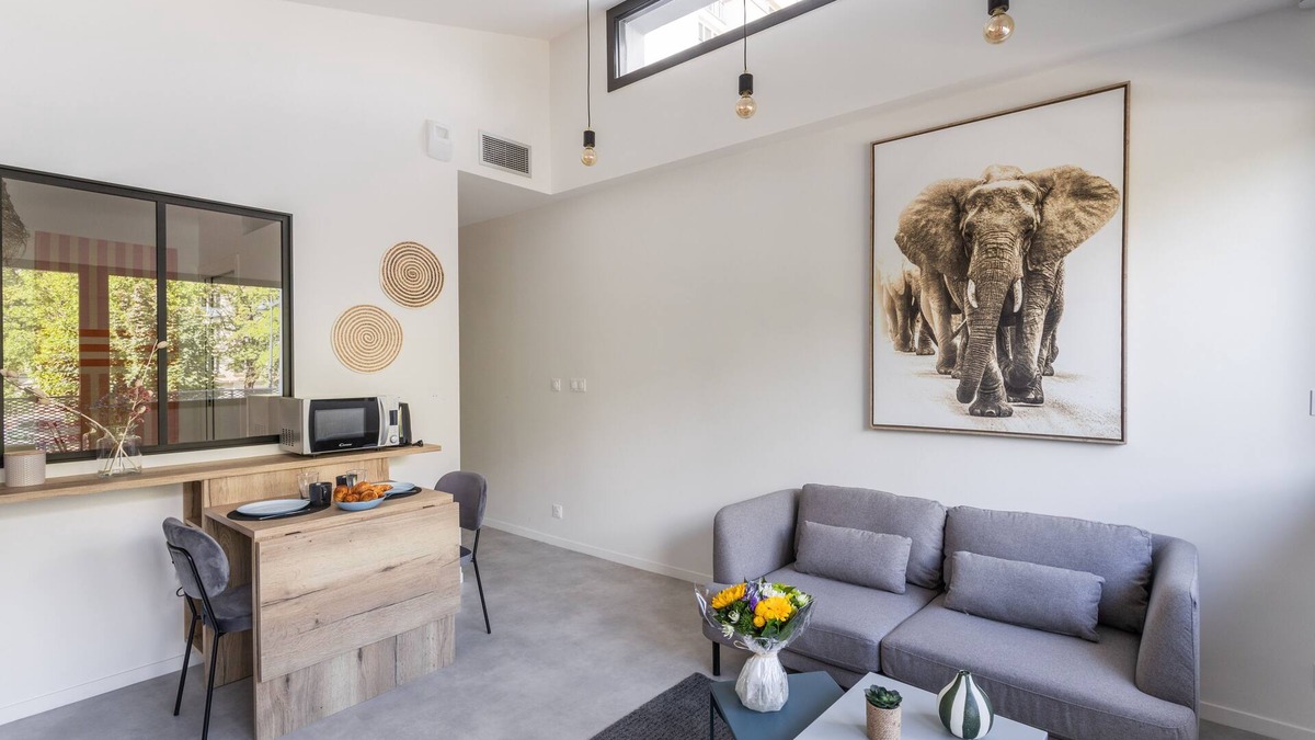 Saint-Helier Apartment | Houat - Appartement 2p avec balcon à Rennes
