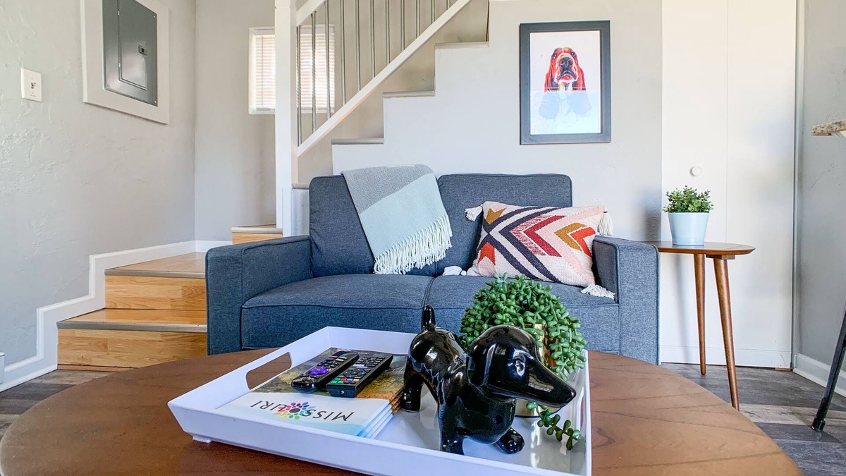 Villa Ridge Cottage | Hound Haus - Dog Friendly, near Purina Farms and WashMO