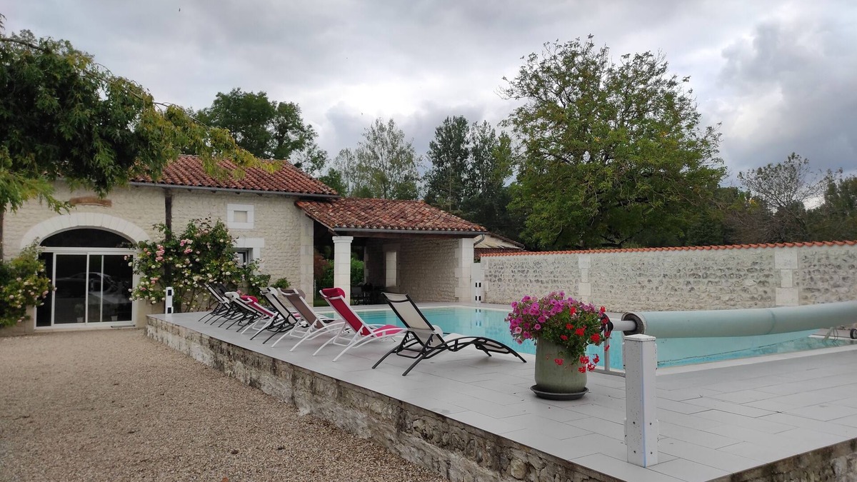 Nanteuil-de-Bourzac House | House in Périgord Vert with salt-water swimming pool. Quiet, Nature, near river