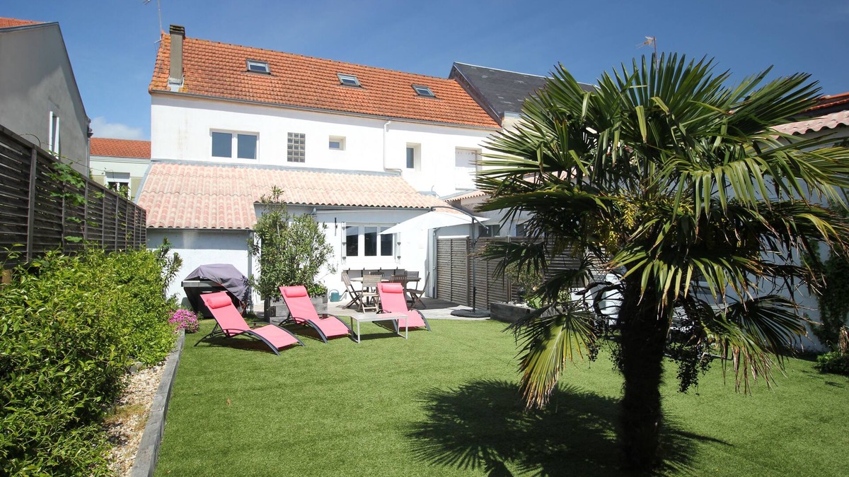 Quartier des Dunes House | House 10 persons with garden in the heart of Chatelaillon