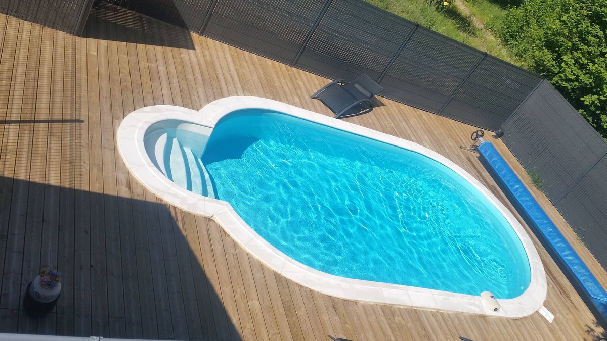 Sene House | HOUSE 12/14 people in SENE WITH POOL