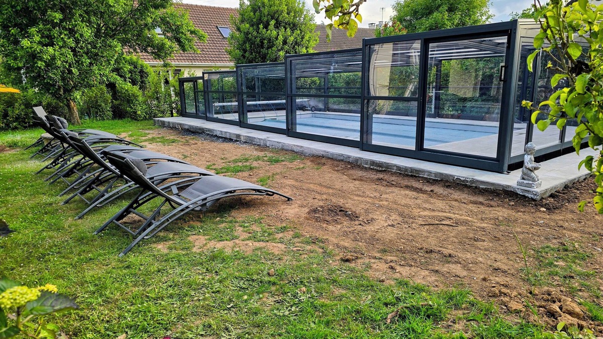 Petiville House | House 12 persons with heated indoor pool 7min from Cabourg