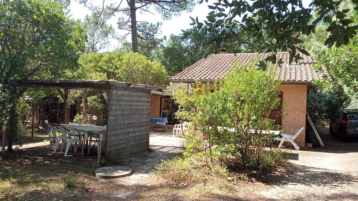 Lit-et-Mixe House | House 170m2, in quiet contis south, 700m from the beach. Cycle path 30 m away.