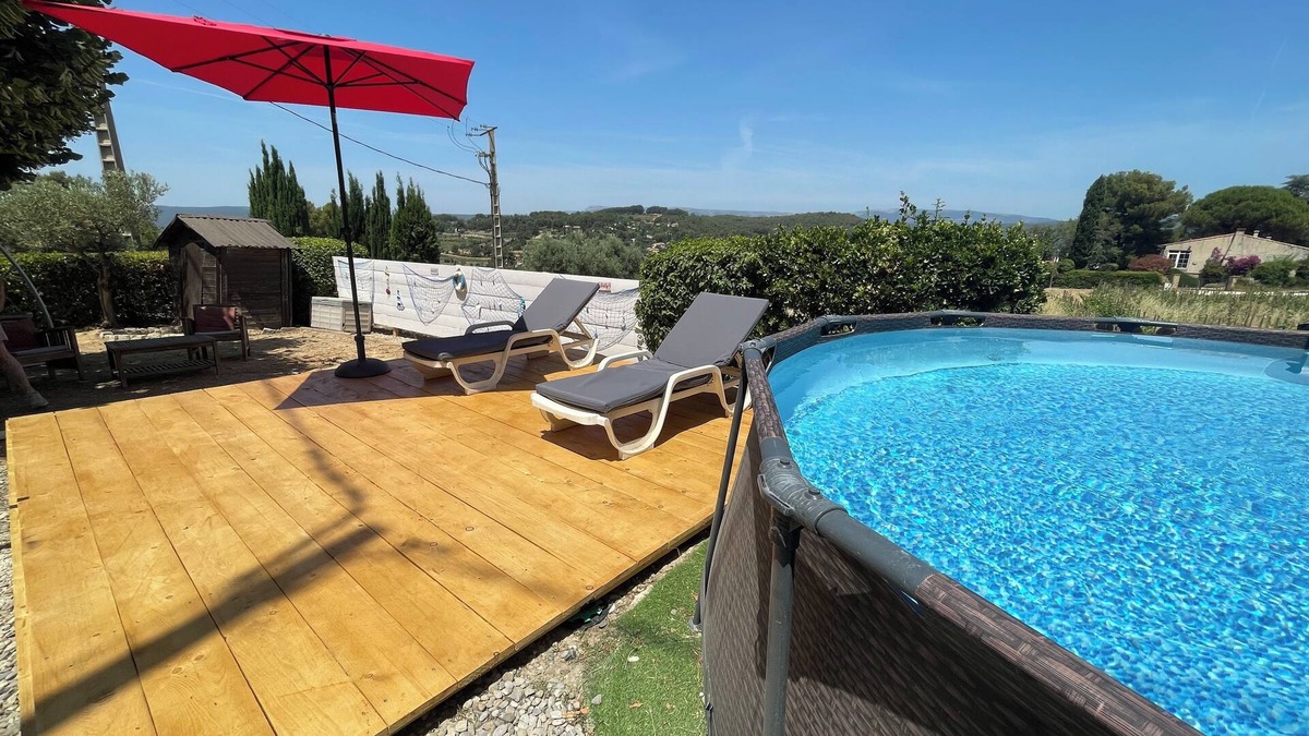Le Beausset Villa | House 2/4 pers air-conditioned swimming pool ping pong near bandol