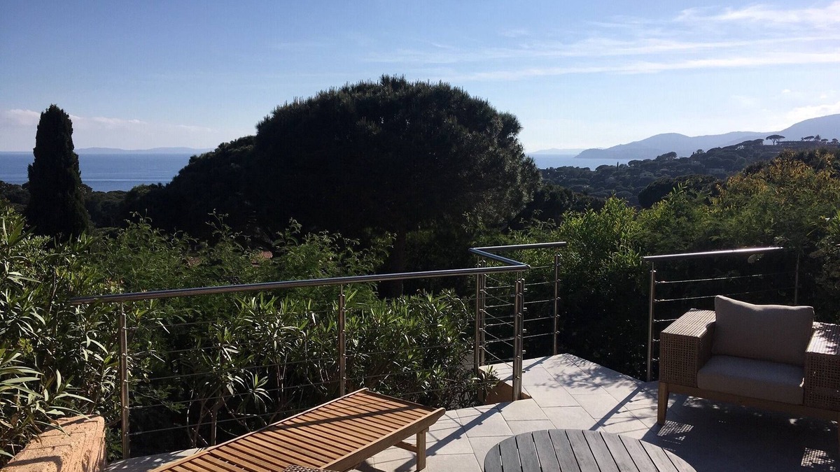 La Croix-Valmer House | House 2 steps from Ramatuelle 180 degree sea view, walking distance to the beach