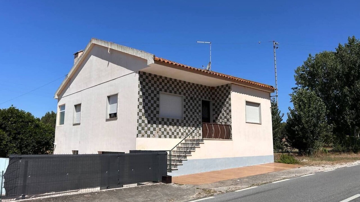 Alcanede Cottage | House 20 minutes from Santarém, center of Portugal We accept pets!