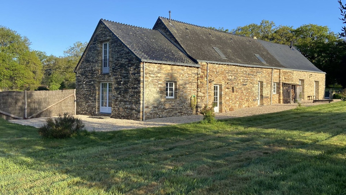Sainte-Anne-sur-Vilaine Cottage | House 200 m2 for 11 people with heated swimming pool.
