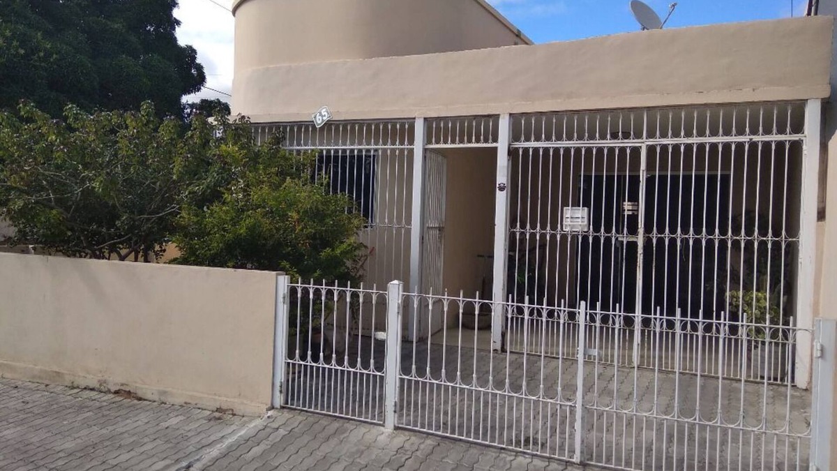 Petrolina House | House (350m from Pátio do São João)