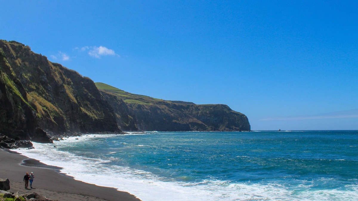 Ponta Delgada House | House 37North