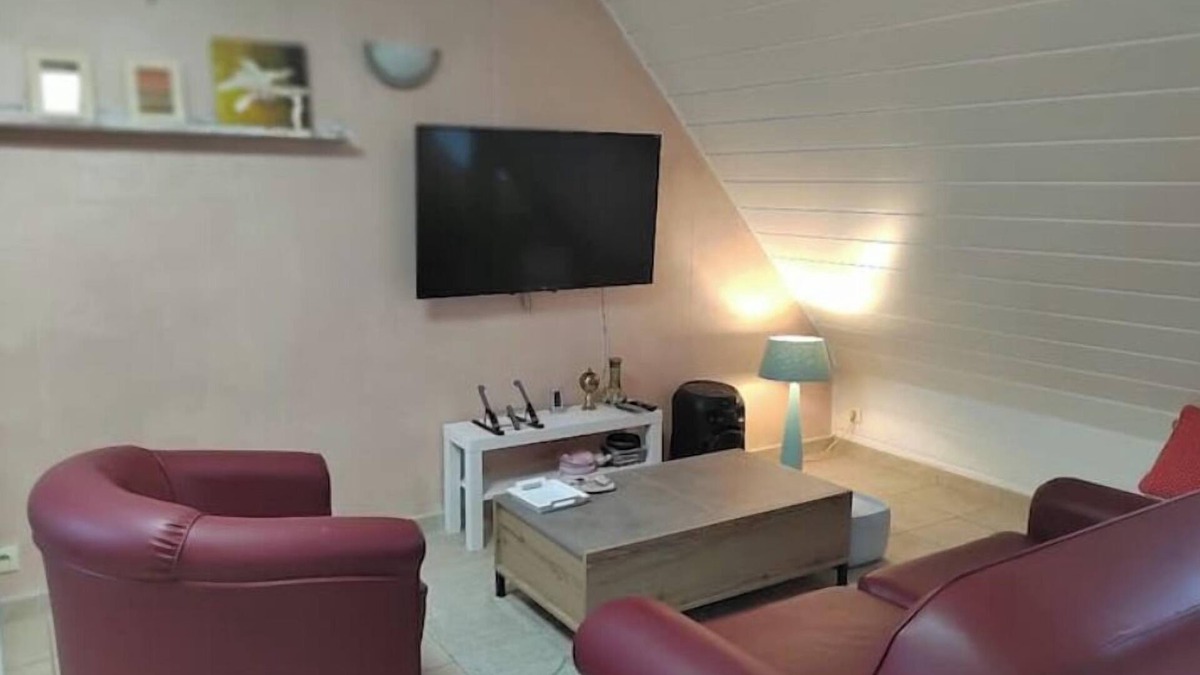 Guiclan Apartment | House 6 pers garden 20 Km Beach