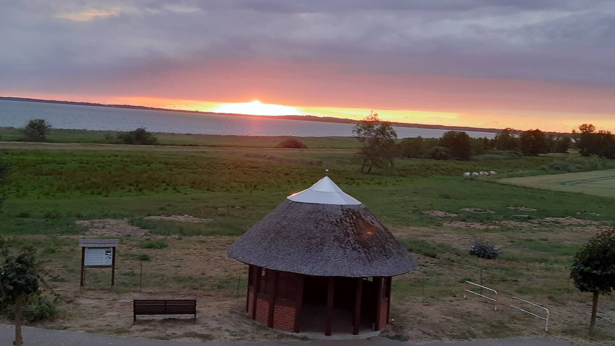 Ostvorpommern Apartment | House Achterwasserblick Loddin