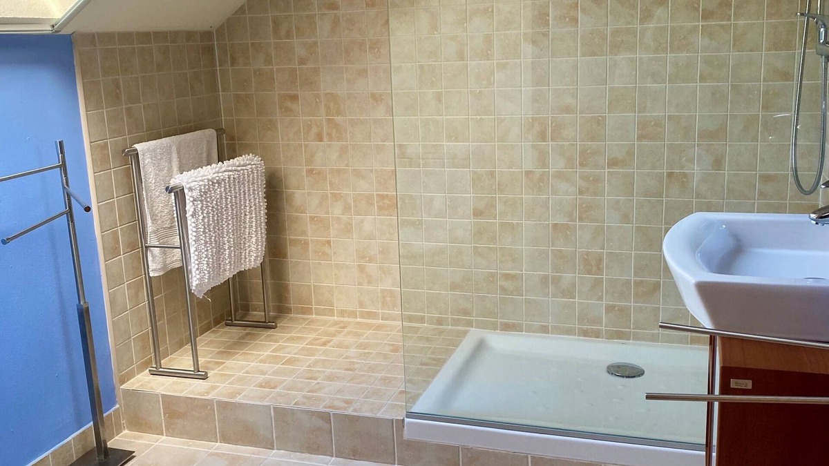 Santa Maria do Castelo House | House among the Trees