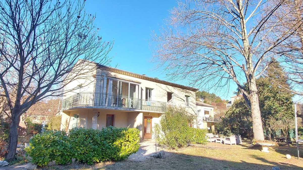 Besseges House | House and cottage: "Rêve sous le Ciel" in a quiet location 2 minutes from the river