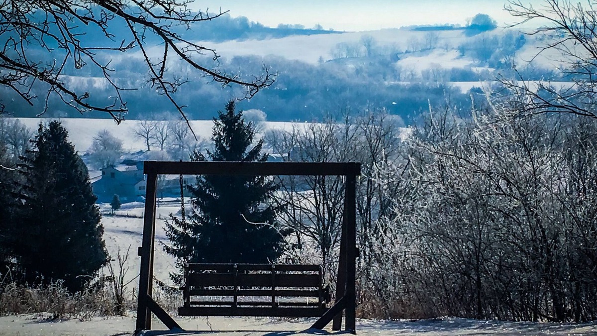 Elizabeth House | House and party Barn on 300 acres, hot tub, 10 miles views, Private golf, trails