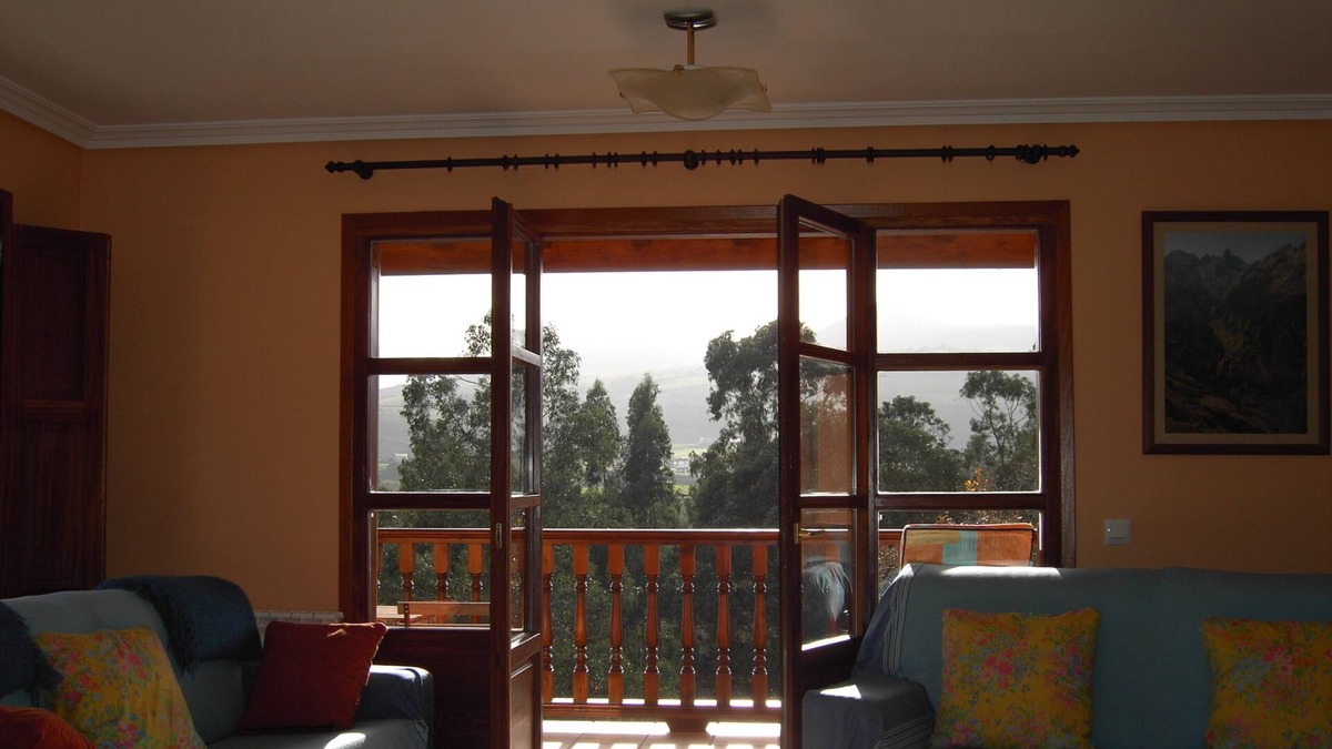 Ribadedeva House | House-apts La Arboleda 12 + 4 pax/3,5 Km. beach La Franca, near Europa peaks