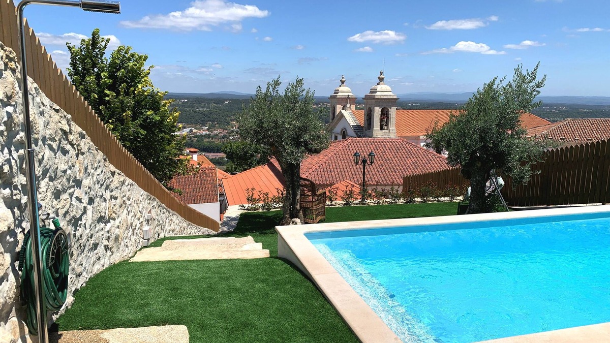 Nossa Senhora das Misericordias House | House Balcony Castle - Ourém/Fatima