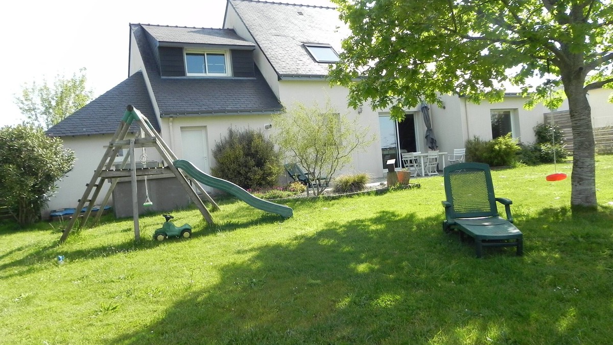 Kervignac House | house between land and sea
