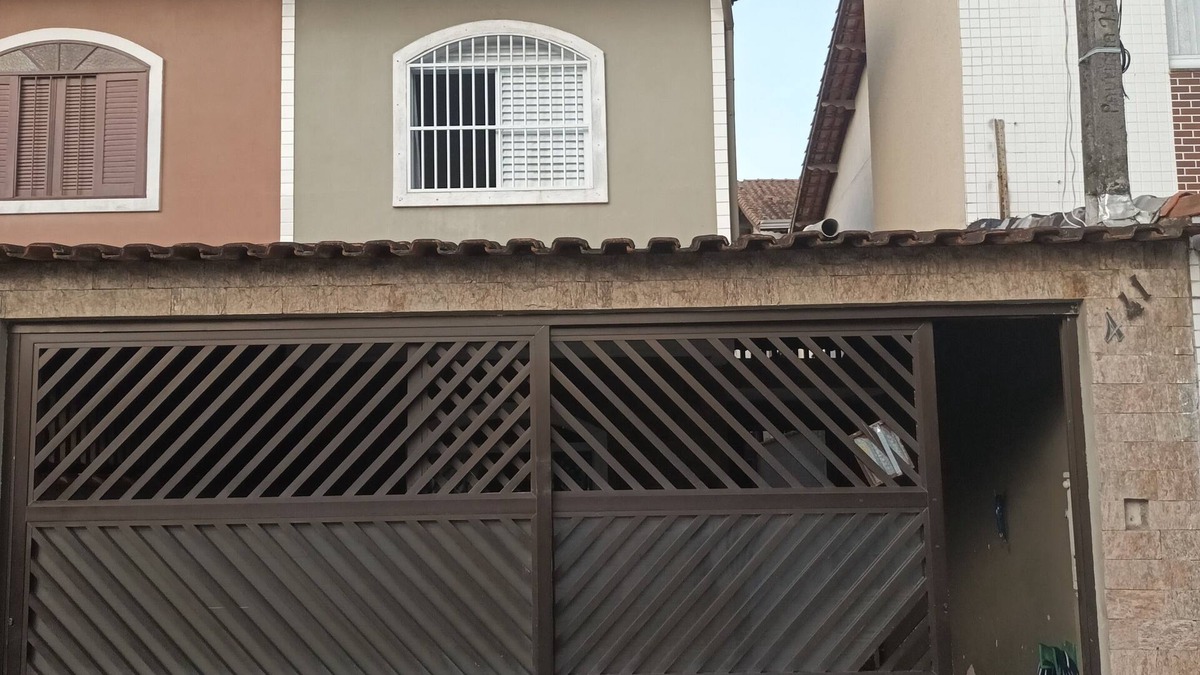 Guilhermina House | House in Guilhermina in Praia Grande-SP. Pets are welcome.