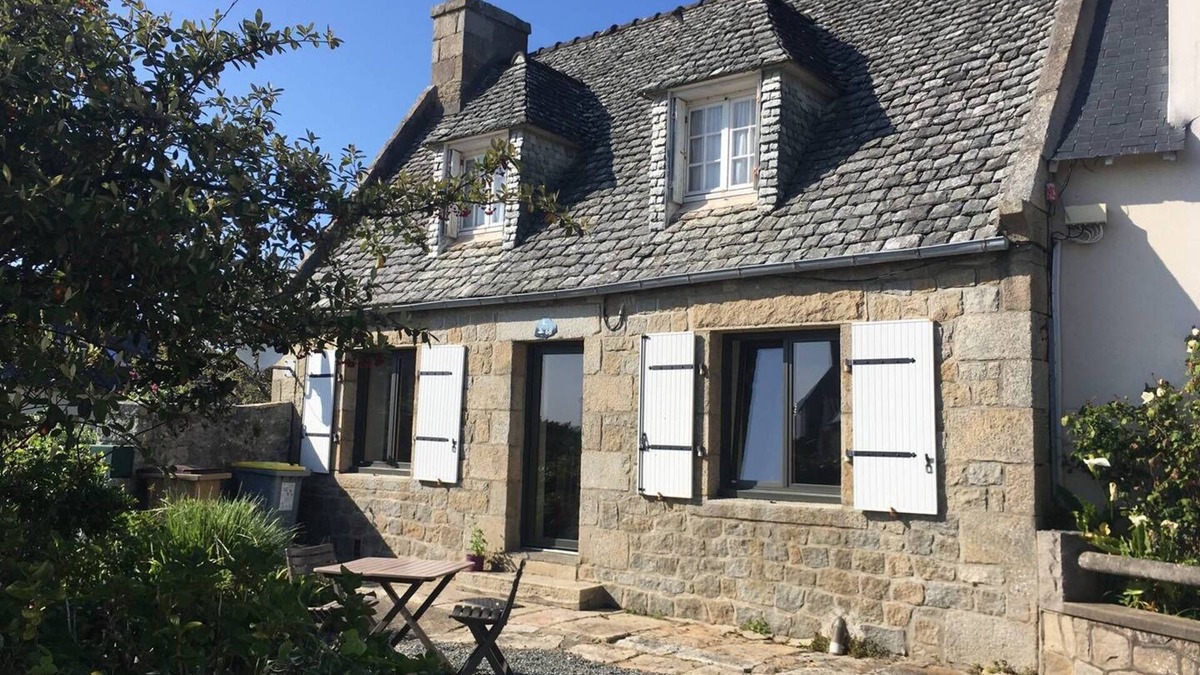 Pleumeur-Bodou House | House breton very well located 250m from the sea in Ile Grande