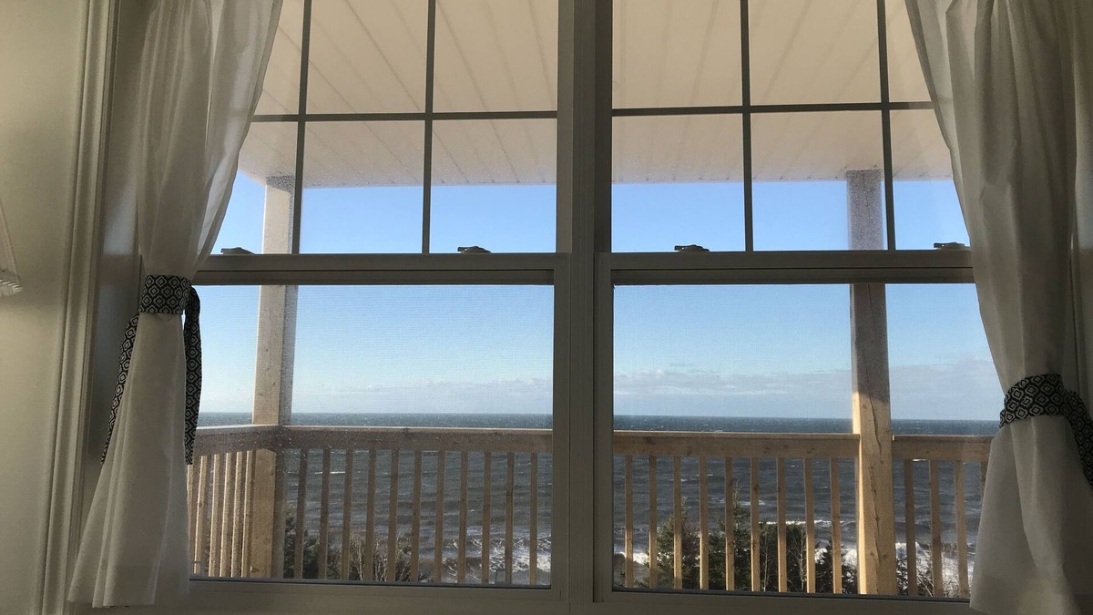 Antigonish County House | House by the sea with magnificent views in Georgeville, NS, Canada